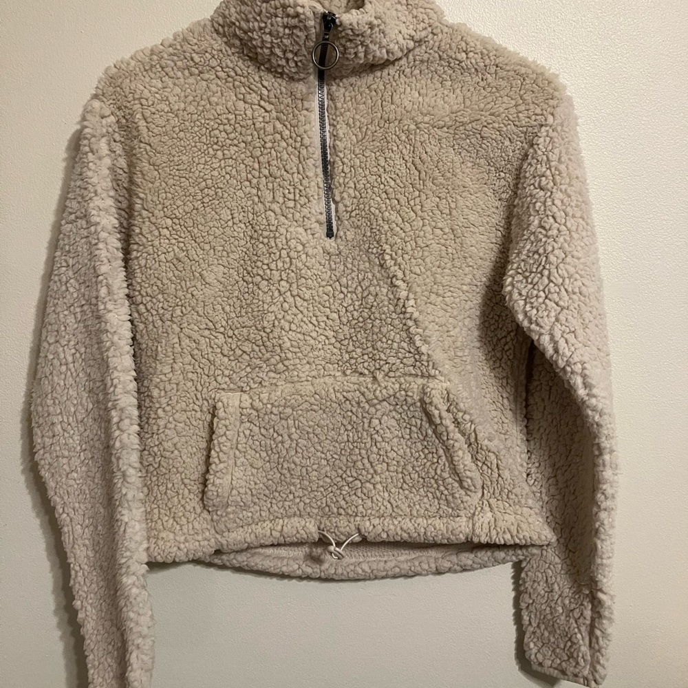 Women’s Size XS SO COZY SOFTEST SHERPA Pullover Cream Colored